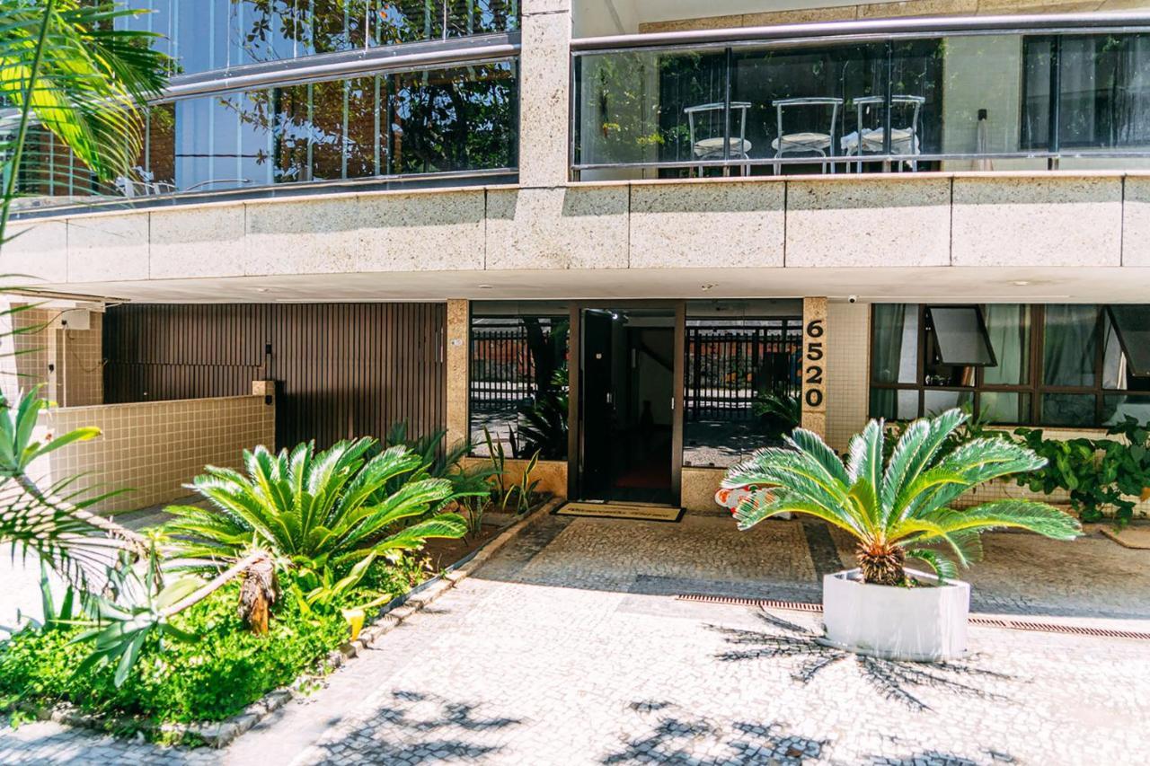 Apto na cobertura a 190 m do mar no Rio de Janeiro Exterior foto
